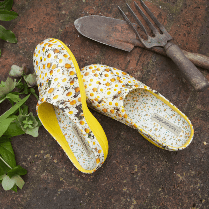Backdoorshoes Footwear - Women's Clogs - Lemon Daisy
