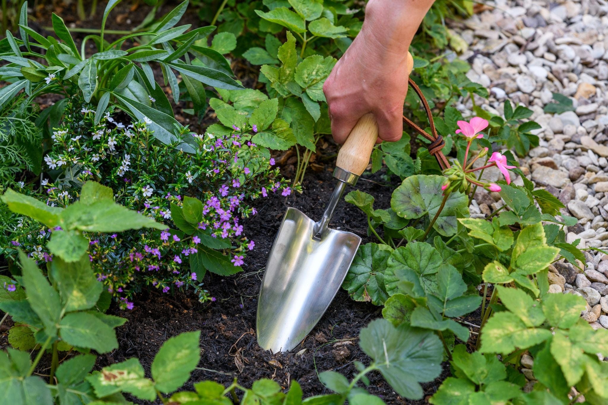 Burgon & Ball Hand Trowel - RHS Endorsed — Gardening Gifts Co.