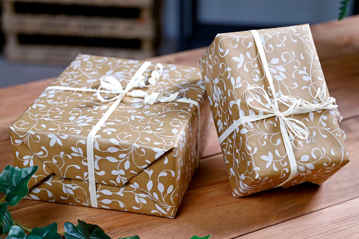 Sustainable and Elegant Gift Wrapping