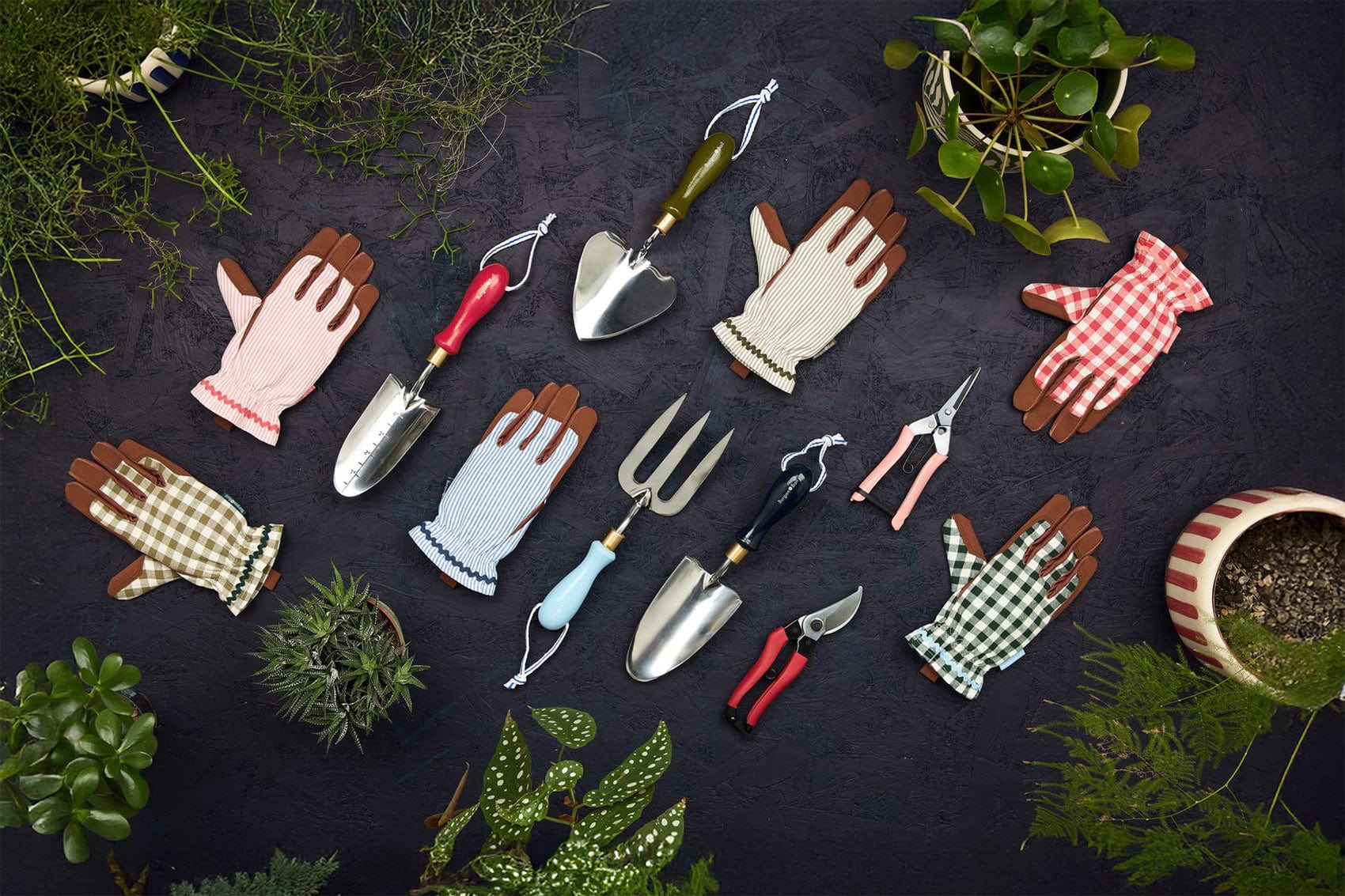 Who Makes the Best Garden Tools UK: Top Brands Revealed