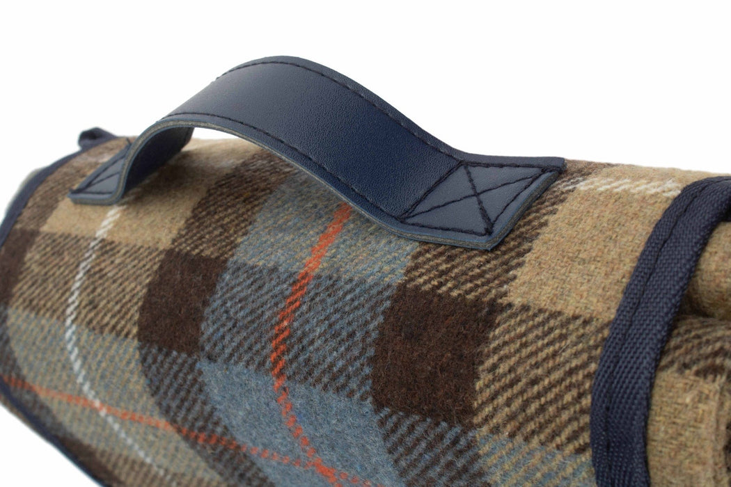 Gardening Gifts Co. Homeware - Luxury Ravenstor Picnic Blanket