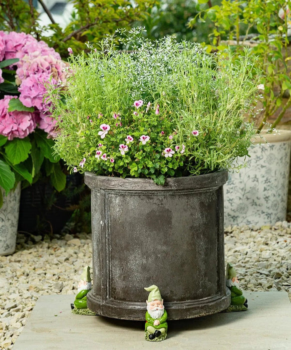 Jardinopia Plant Pot Accessories - Plant Pot Feet - Sleeping Gnome