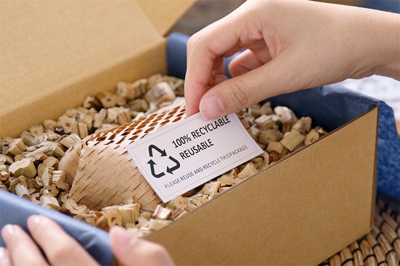 sustainable wrapping, 100% recycable box
